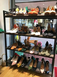 Çin Siyah Modüler Ayakkabı Mağazası Teşhir Rafları Ayakkabı İhtisas Mağazaları İçin Kararlı Yapı Tedarikçi